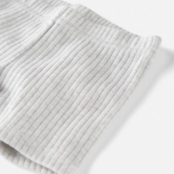 Carter’s Ribbed Baby Shorts - Picture 3 of 6